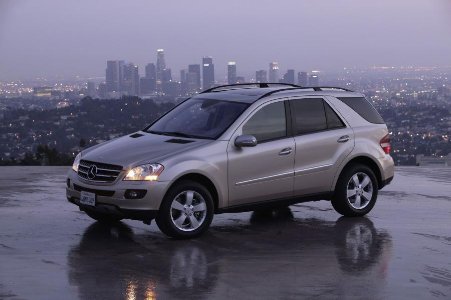  Mercedes-Benz ML-Class 2006 года  (фото 257 из 400)